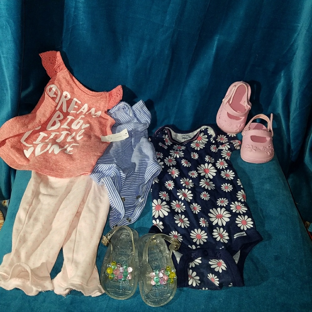 Bundle of Nb to 6 months Baby Girl Clothes - Picture 5 of 8